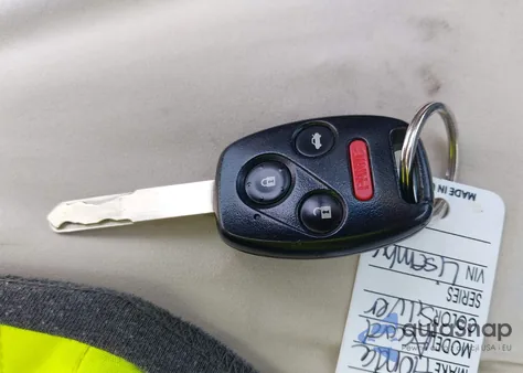 2012 Honda Accord 3.5 Ex-L from USA, damaged, VIN 1HGCP3F8XCA015659